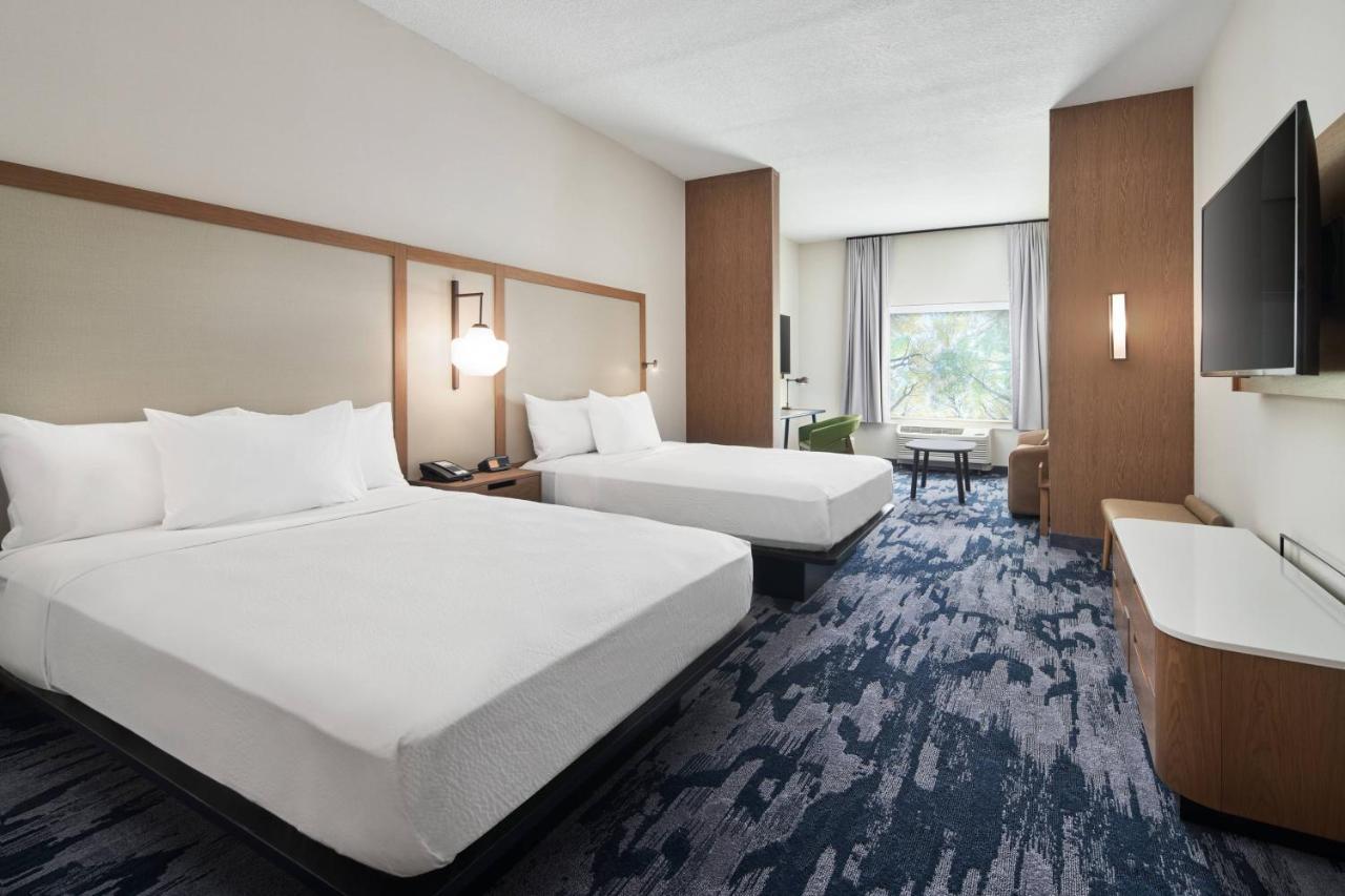 Fairfield & Tampa Riverview Hotel